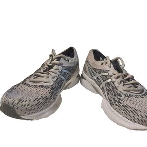 8.5 Asics white and black sneakers